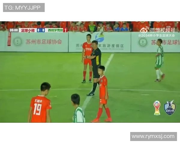 从营业员到足球明星的逆袭之路揭秘与奋斗故事分享 从营业员到足球明星的逆袭之路揭秘与奋斗故事分享