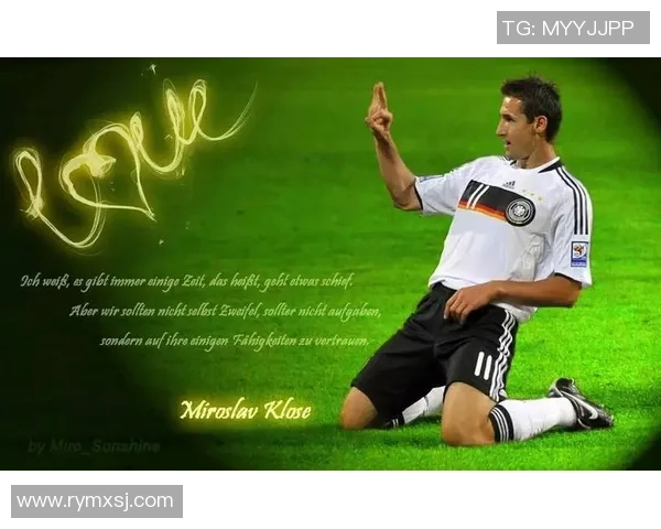 克洛泽足球明星壁纸尽显传奇风采与激情瞬间的完美结合 克洛泽足球明星壁纸尽显传奇风采与激情瞬间的完美结合