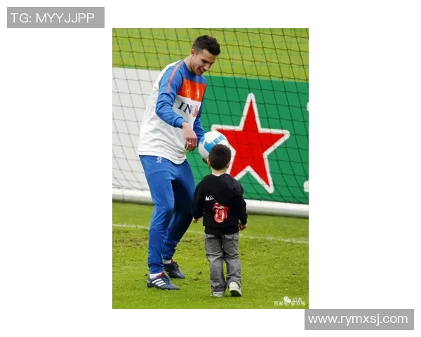 足球明星朱炯的传奇故事与他在绿茵场上的辉煌成就