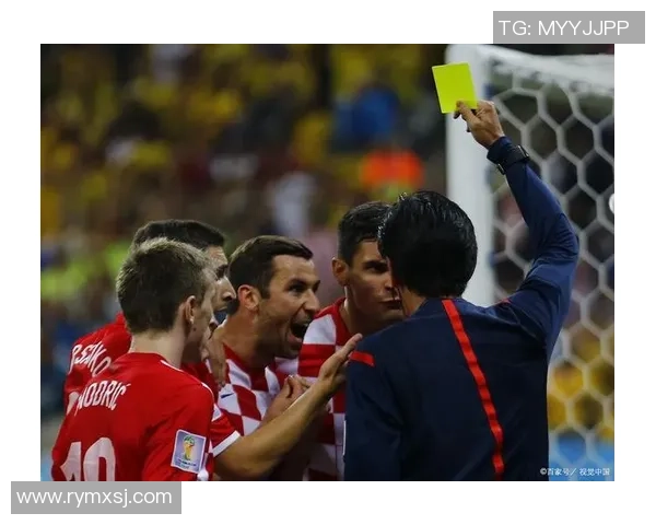 足球明星红牌瞬间大揭秘精彩集锦回顾球场上的激情与争议